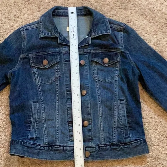 a.n.a. Women’s Jean Jacket Size XS NWT, blue denim soft and durable. - Picture 8 of 11